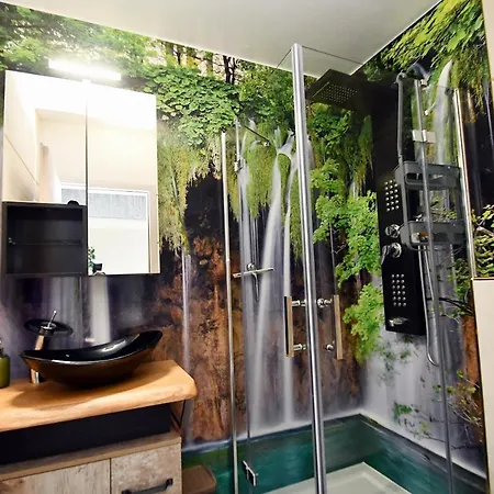 Steinwarder 35-37 Sce-019 Steinwarder 35-37 * Heiligenhafen